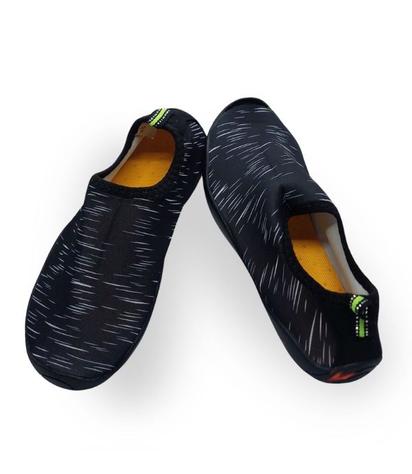 SWIMMING SHOES BLACK 43
